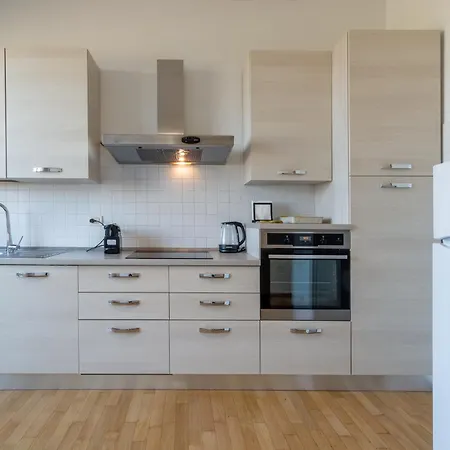 4 Star Family & Friends - Self Check-in Apartament *