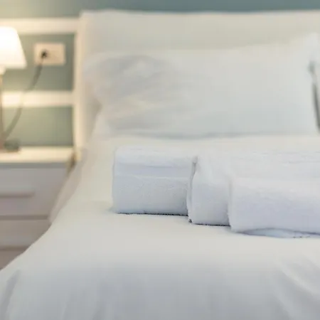 Apartament 4 Star Family & Friends - Self Check-in Bolonia